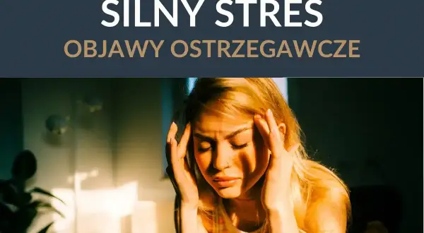 Kobieta z dłońmi na skroniach, wyrażająca silny stres. Widoczne objawy stresu, takie jak napięcie i ból głowy.